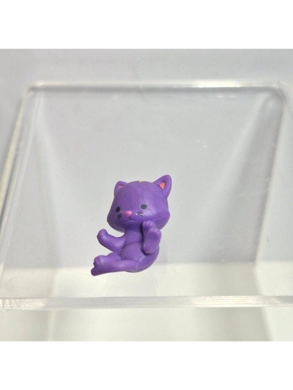 Twozies Season 1 Purple Raccoon Baby Figure 1.25" - Picture 10 of 13